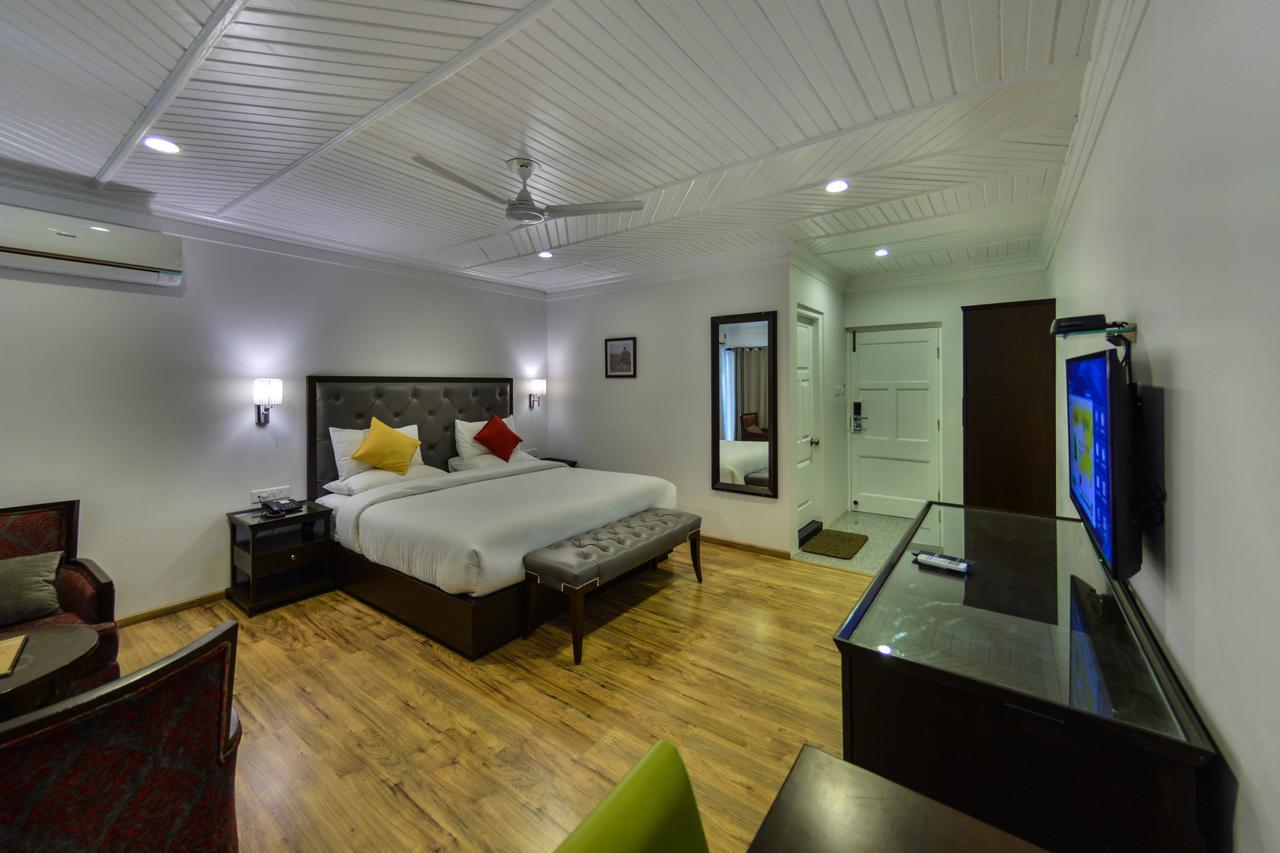 Hotel Metropolis Srīnagar エクステリア 写真