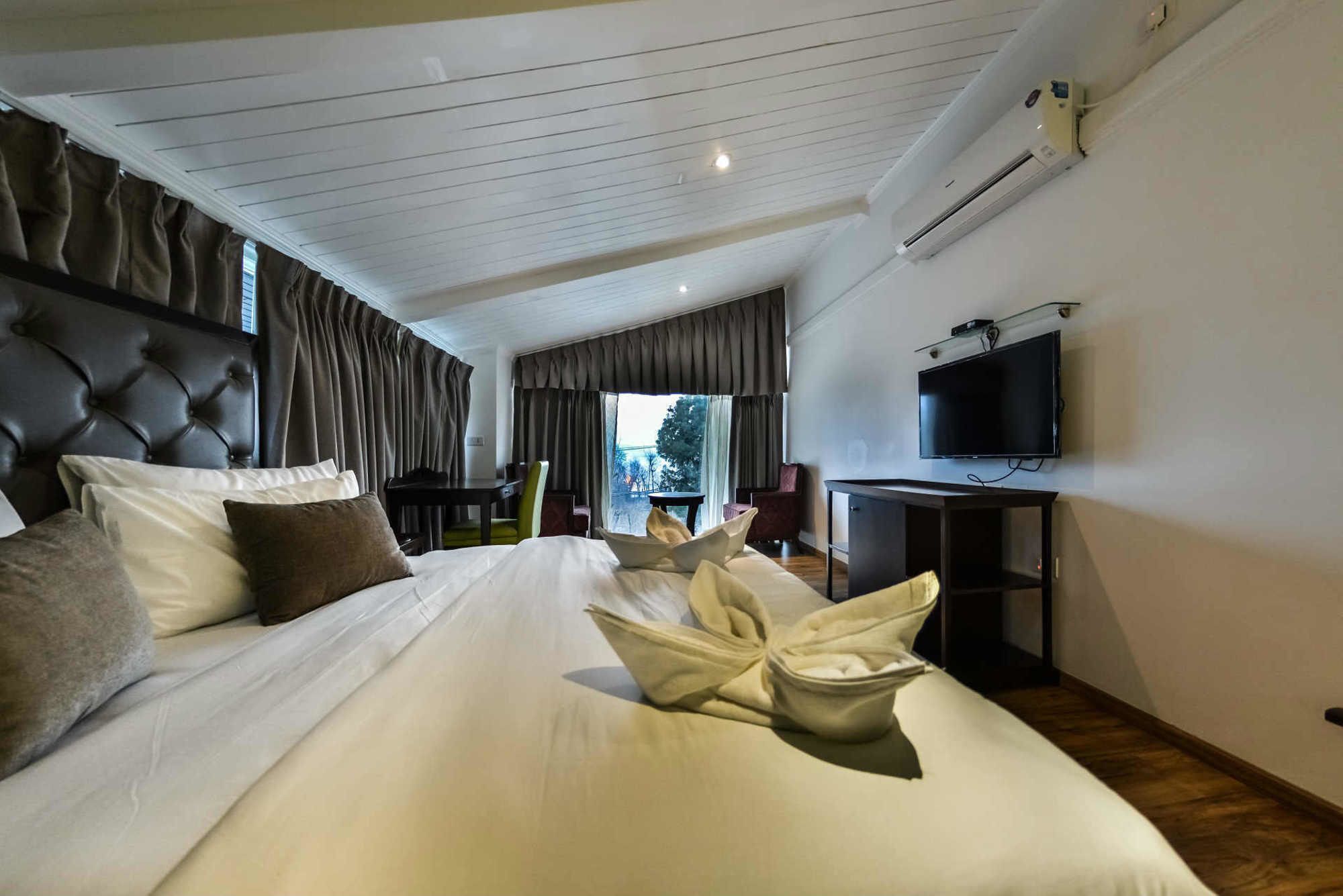 Hotel Metropolis Srīnagar エクステリア 写真